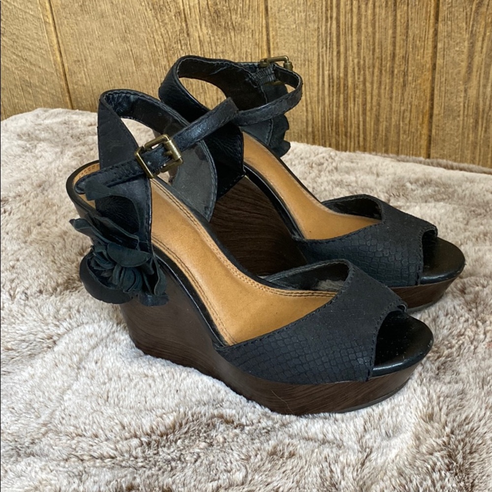 Gianni Bini wedges